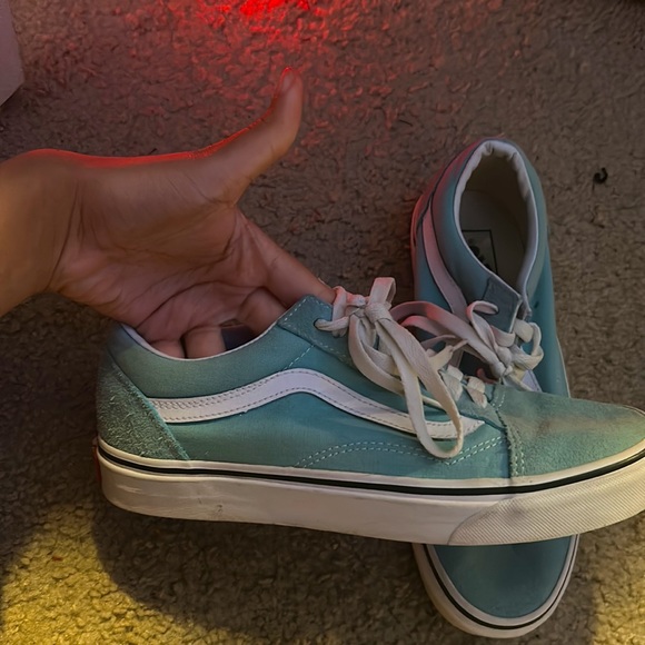 vans - Picture 2 of 2